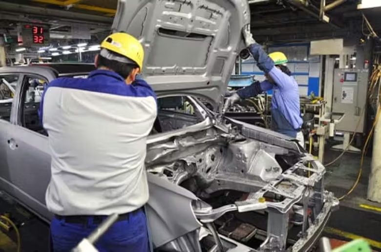 【2025最新】期間工の“リアルな実態”を公開｜年収・生活・口コミ・メーカー別特徴まで全まとめ