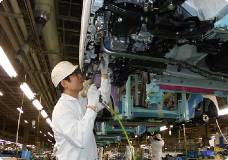 【2025最新】期間工の“リアルな実態”を公開｜年収・生活・口コミ・メーカー別特徴まで全まとめ